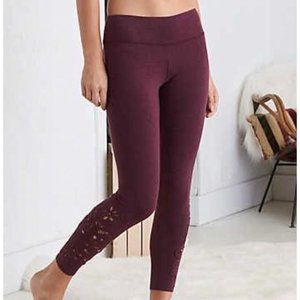Aerie Chill Play Move Womens Maroon High Rise Seamless Perforated Legging Medium